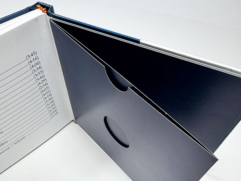 Disc Book Pocket