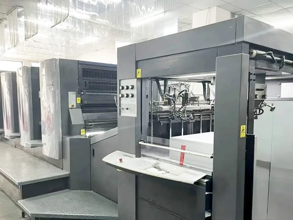 Offset printing press used for book production